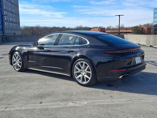 2026 Porsche Panamera 