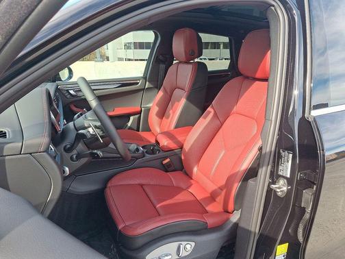 2026 Porsche Macan S