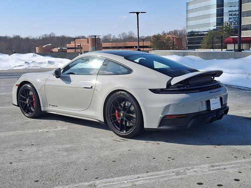 2026 Porsche 911 Carrera GTS