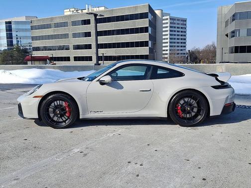 2026 Porsche 911 Carrera GTS