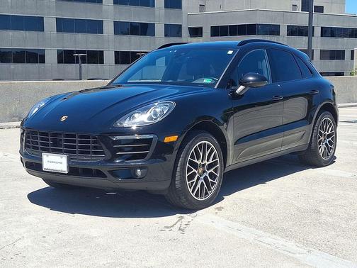 Black 2017 Porsche Macan Macan