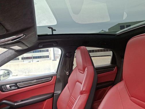 2023 Porsche Cayenne GTS