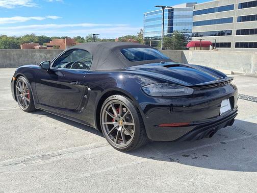 2024 Porsche 718 Boxster GTS 4.0
