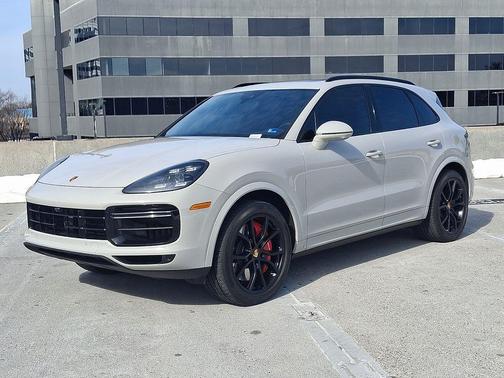 2023 Porsche Cayenne Turbo