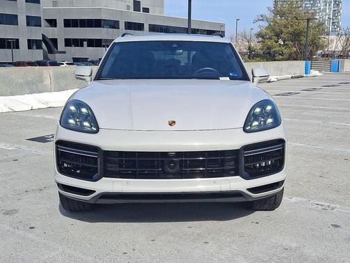 2023 Porsche Cayenne Turbo