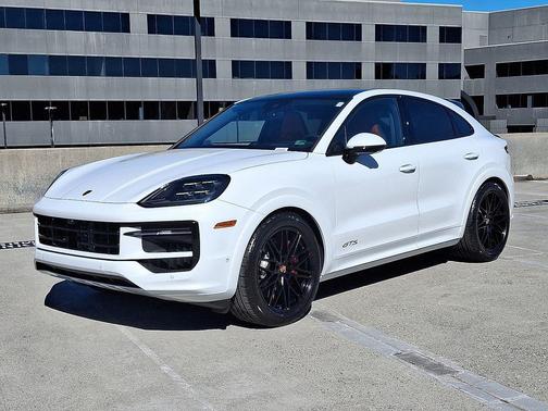2026 Porsche Cayenne GTS