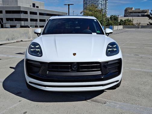 2026 Porsche Macan T
