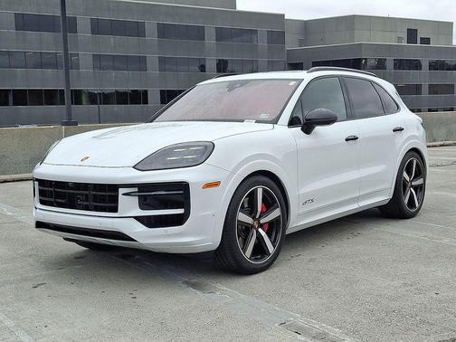 2026 Porsche Cayenne GTS