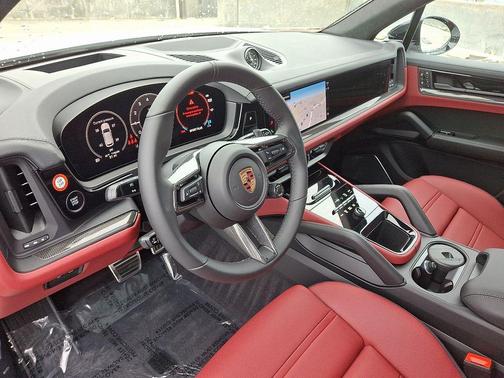 2026 Porsche Cayenne GTS
