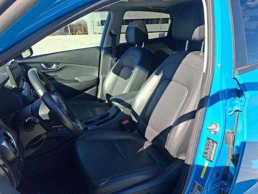 2022 Hyundai KONA Limited