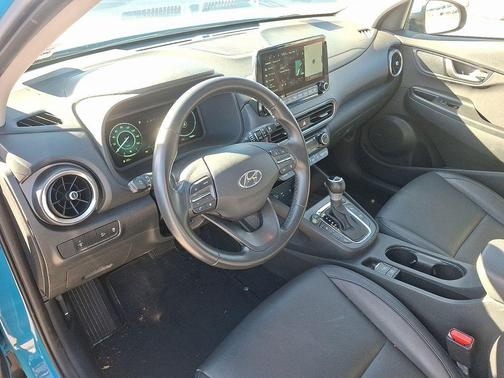 2022 Hyundai KONA Limited