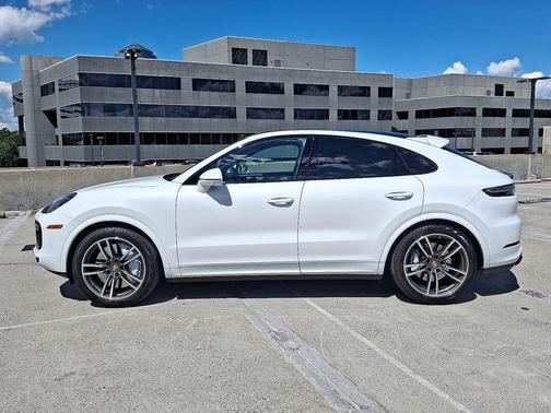2023 Porsche Cayenne Turbo