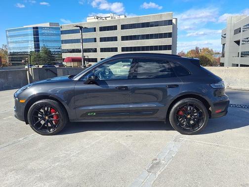 2022 Porsche Macan GTS
