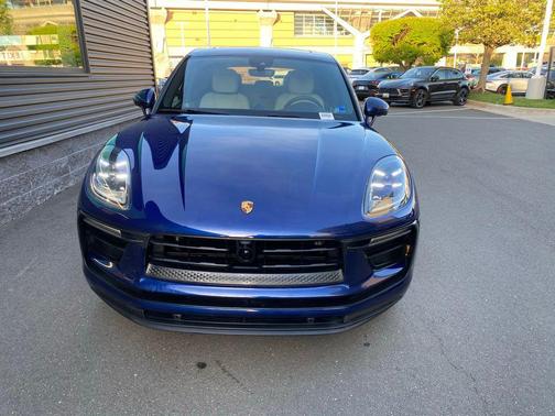 2023 Porsche Macan Macan