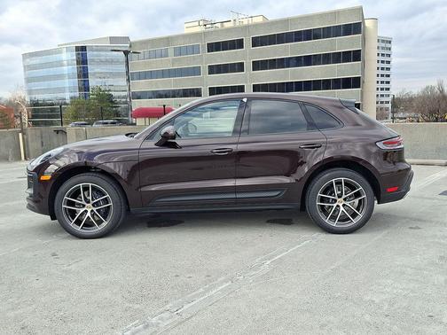 2026 Porsche Macan 