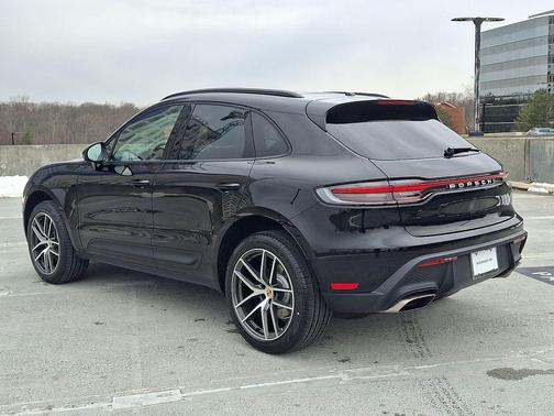 2026 Porsche Macan 