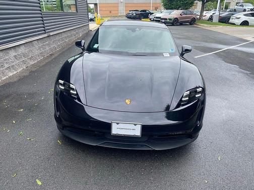 Jet Black 2023 Porsche Taycan