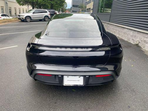Jet Black 2023 Porsche Taycan