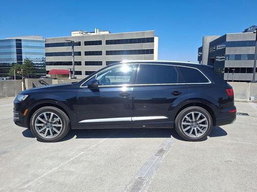 2019 Audi Q7 45 Premium Plus