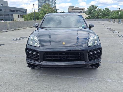 2022 Porsche Cayenne Turbo