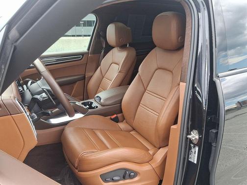 2022 Porsche Cayenne Turbo