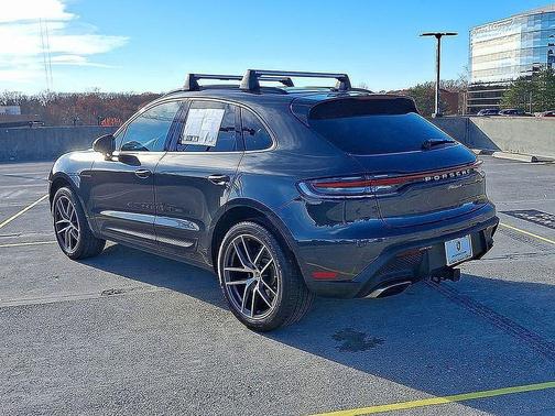 2024 Porsche Macan 