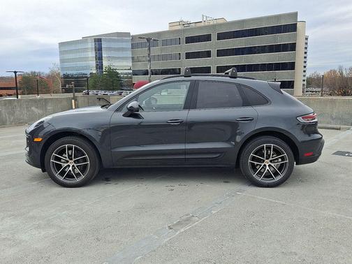 2024 Porsche Macan 