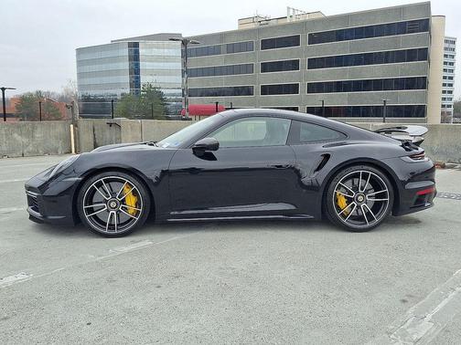 2021 Porsche 911 Turbo