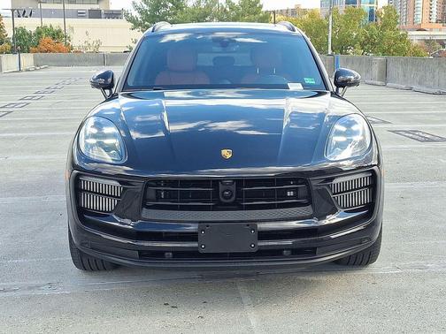 2023 Porsche Macan S