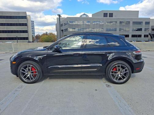 2023 Porsche Macan S