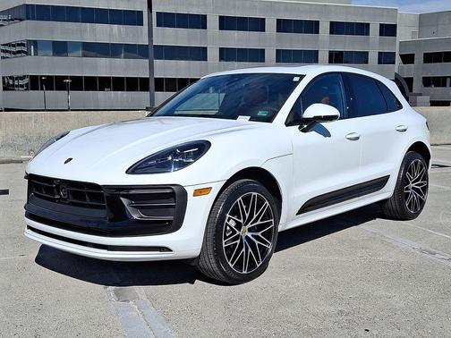 Carrara White 2026 Porsche Macan Macan
