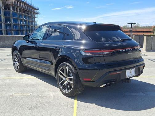 2025 Porsche Macan