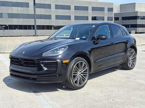 2025 Porsche Macan T