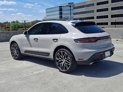 Chalk 2024 Porsche Macan Macan
