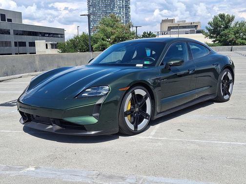 2025 Porsche Taycan Turbo