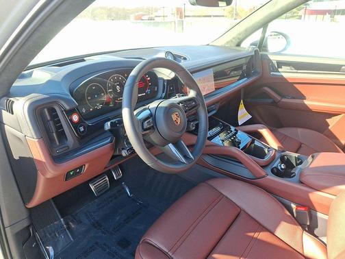 2026 Porsche Cayenne GTS