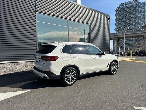 Alpine White 2019 BMW X5 xDrive40i