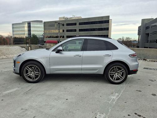 2020 Porsche Macan S