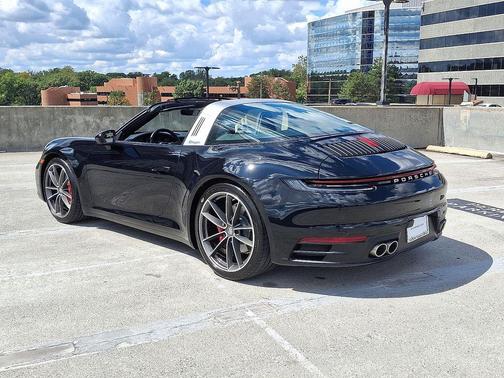 2022 Porsche 911 Targa 4S