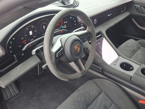 2023 Porsche Taycan GTS