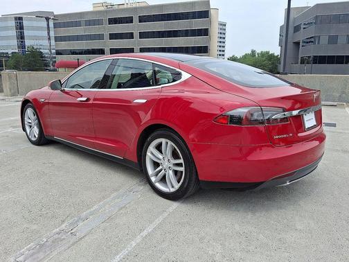 2014 Tesla Model S P85D