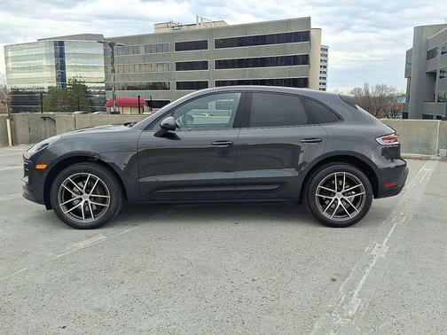 2023 Porsche Macan T