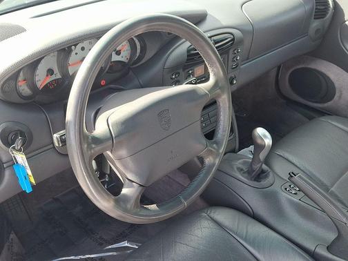 1999 Porsche 911 Carrera 4
