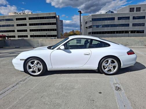 1999 Porsche 911 Carrera 4