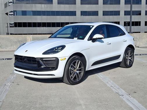 2026 Porsche Macan 