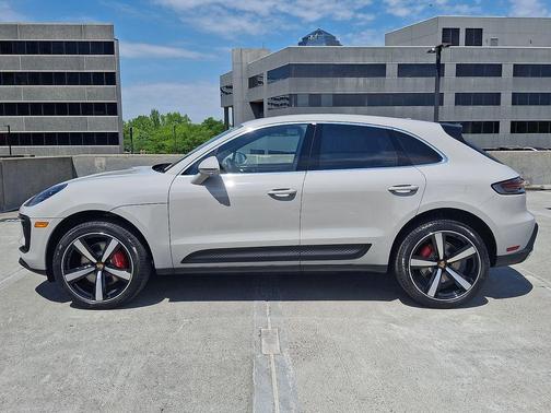 Chalk 2026 Porsche Macan Macan