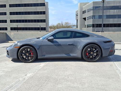 2026 Porsche 911 Carrera 4S