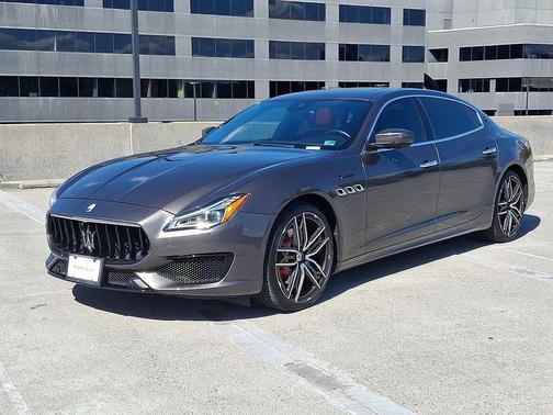 2022 Maserati Quattroporte Modena Q4