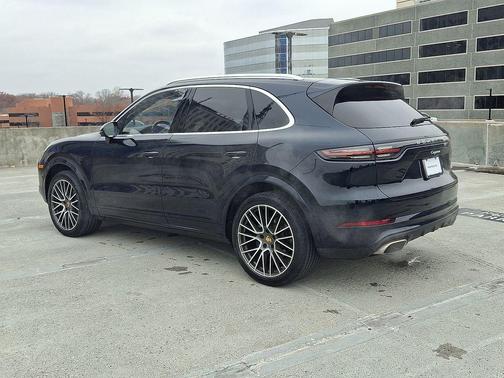 2023 Porsche Cayenne Cayenne