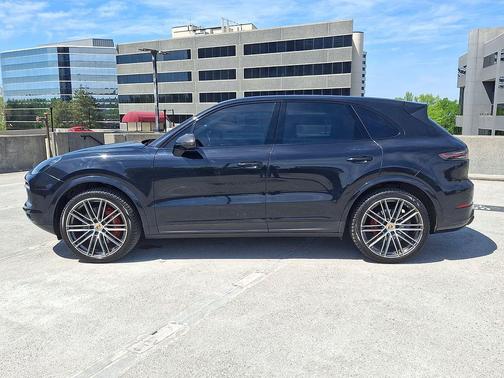 Black 2022 Porsche Cayenne S